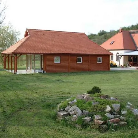 Kisecset-vendeghaz Guest house Kisecset