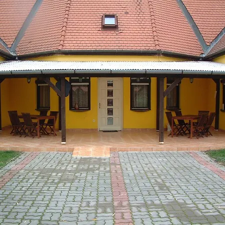 Kisecset-vendeghaz Guest house Kisecset